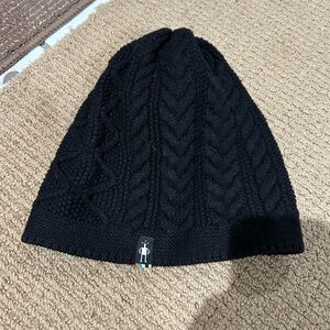 Smartwool beanie, black with pretty pattern. Great condition, super warm